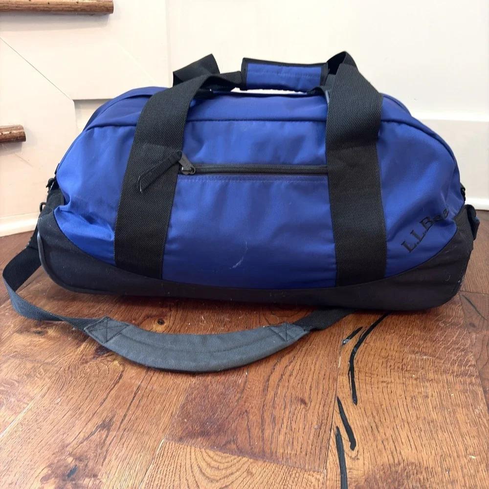 LL Bean 22